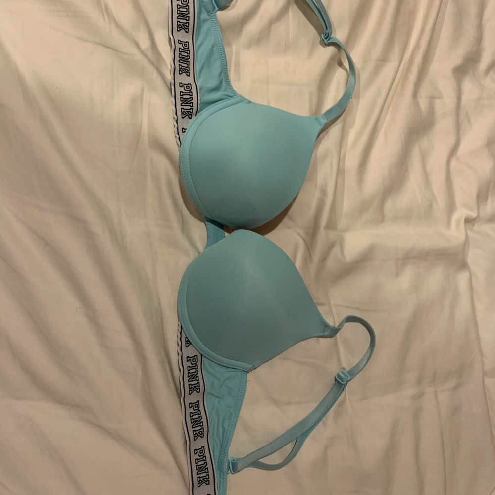 Women’s Pink Victoria’s Secret Push-up Bra